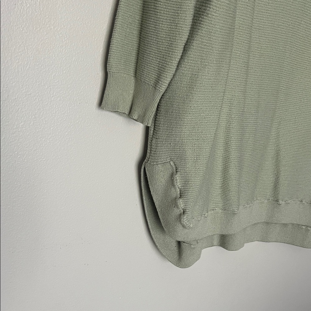 Light Green Ribbed Sweater - Picture 3 of 3
